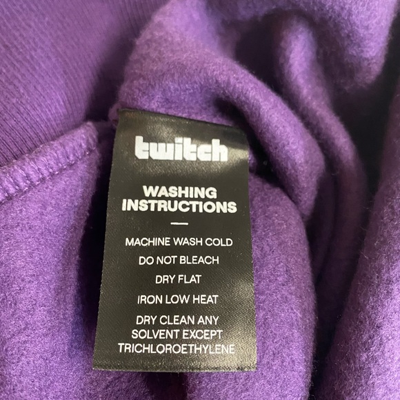 Twitch Purple Hoodie with kangaroo pocket in size M. - Picture 3 of 11
